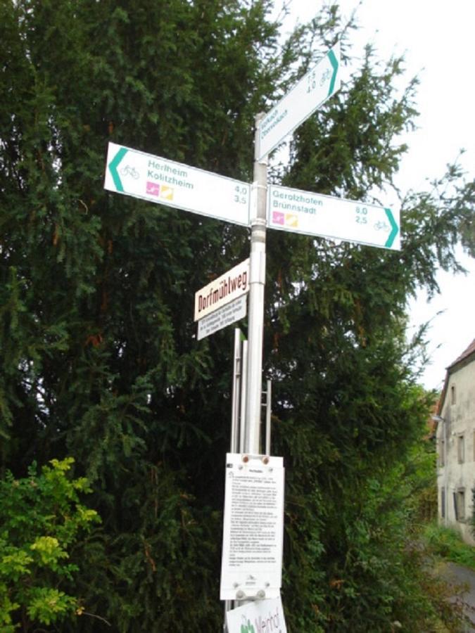 Ferienwohnung Troeppner Kolitzheim Exteriör bild